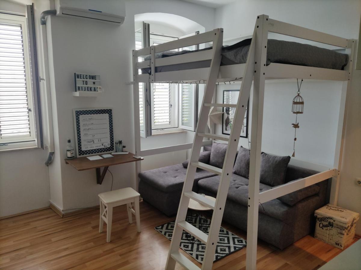 Studio Apartment Kontiki Fiume Esterno foto
