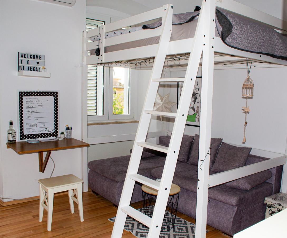 Studio Apartment Kontiki Fiume Esterno foto