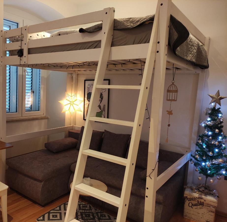 Studio Apartment Kontiki Fiume Esterno foto