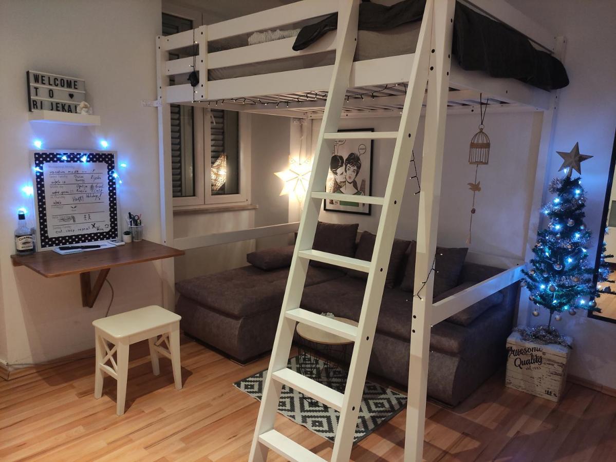Studio Apartment Kontiki Fiume Esterno foto